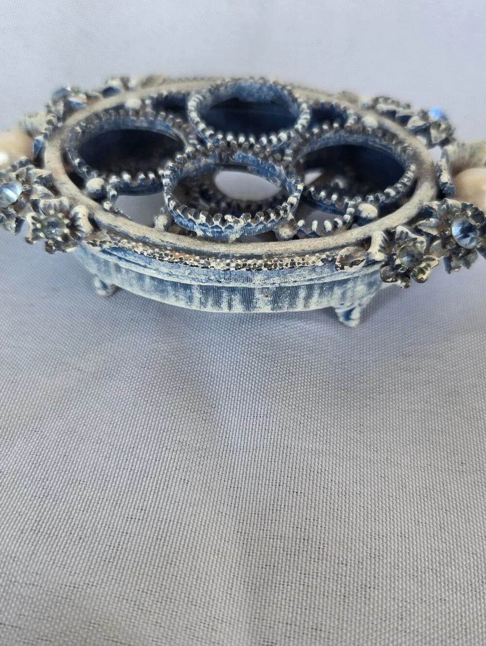 Vintage Florenza Filigree Footed Lipstick Holder 4 Slot